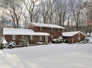 264 Putting Green Rd, Trumbull, CT 06611