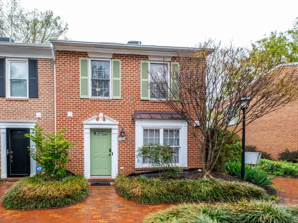 4092 Cherry Hill Rd, Arlington, VA 22207