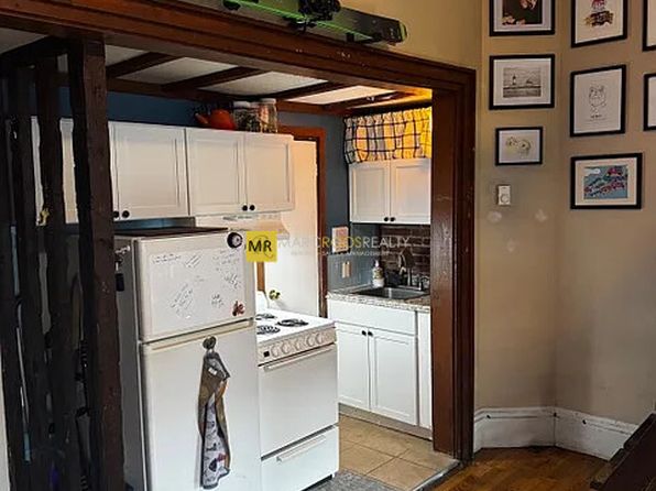 183 Beacon St APT 3R