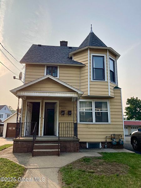 4th image of 2233 Guilderland Avenue