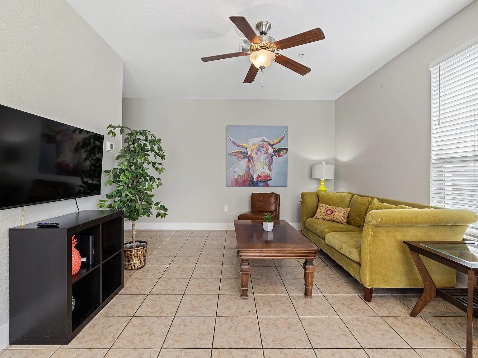 3 bed, 2.5 bath, 1184 sqft, $2,500 — Photo 4