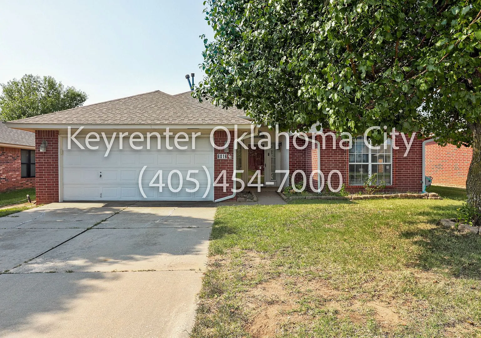 Charming 3-Bedroom Home — Photo 2
