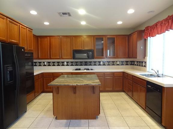 3rd image of 7317 Marblethorpe Dr