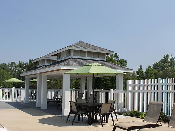 5th image of 1513 Hidden Creek Circle Dr NE #1528