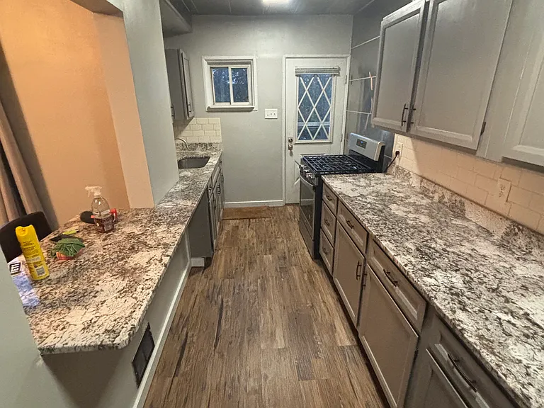 3314 Niagara St — Photo 7