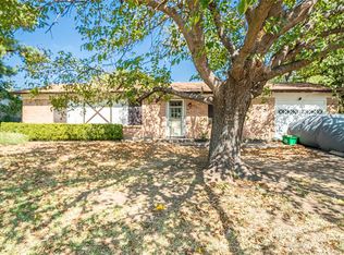 805 Springhill Dr, Burleson, TX 76028