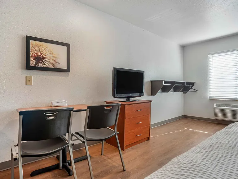 Studio Suite - 2 Full Beds