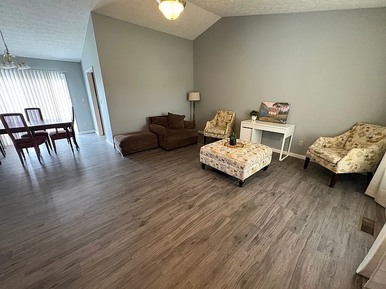 1402 Crusade Dr — Photo 7