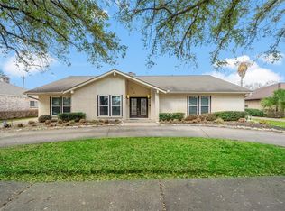 5746 Birdwood Rd, Houston, TX 77096