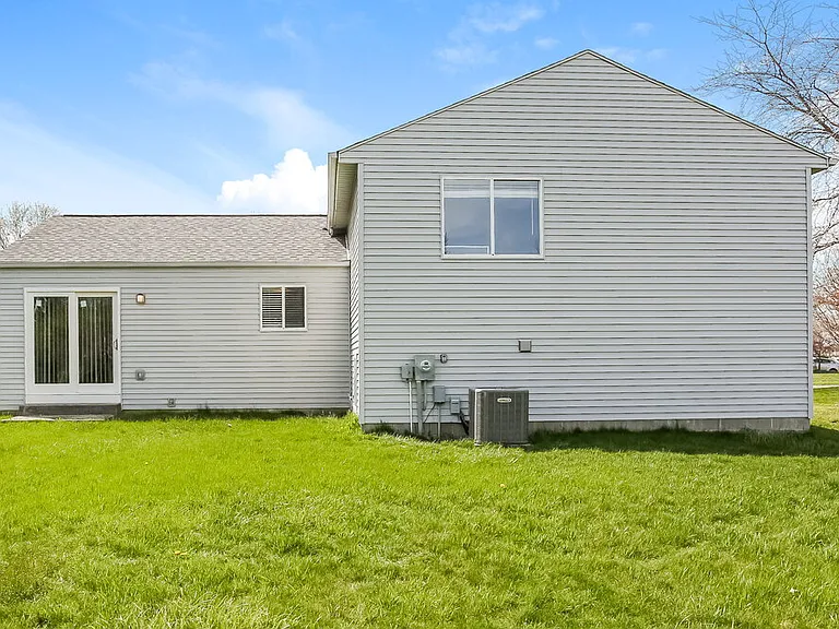 3150 Plainfield Ct — Photo 19