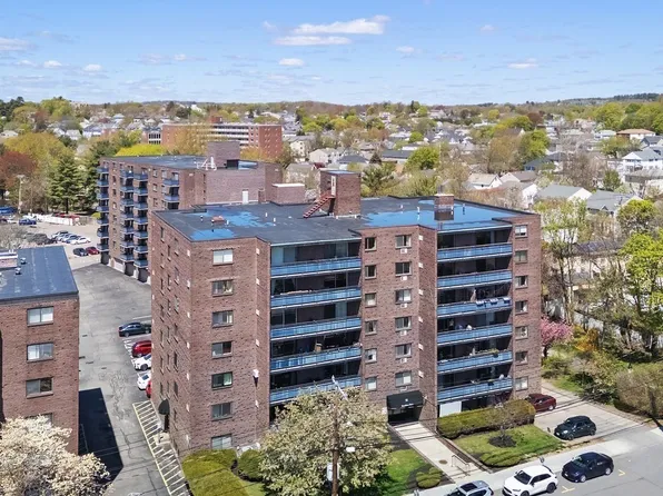 32 Whites Ave #D45, Watertown, MA 02472