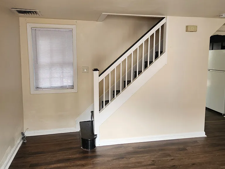 143 Howard Ave — Photo 12