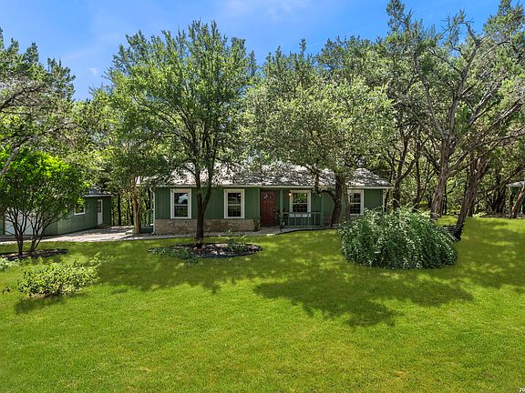 3rd image of 211 DOESKIN DR