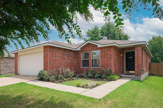 1st image of 1216 Golden Sand Dr