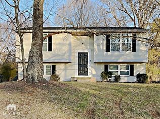 7412 Highbury Ln, Charlotte, NC 28213