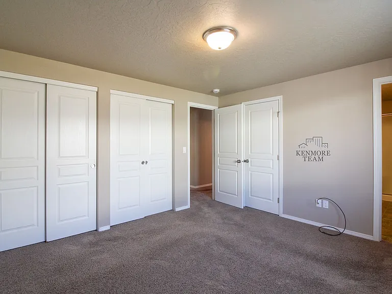 6101 Turf Paradise Dr — Photo 9
