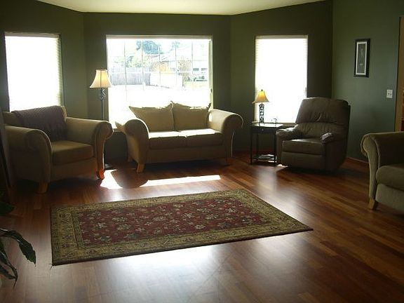 Greatroom Vaulted Celings