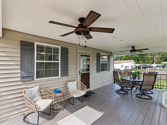 4th image of 1711 Cora St