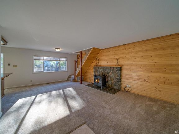 4th image of 2190 Cornelian Dr