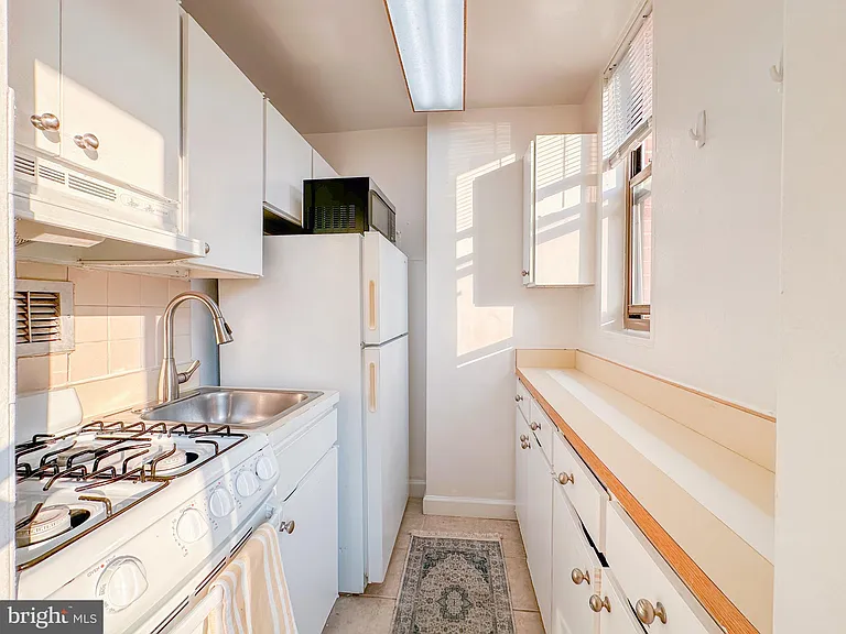 1111 Arlington Blvd #615 — Photo 9