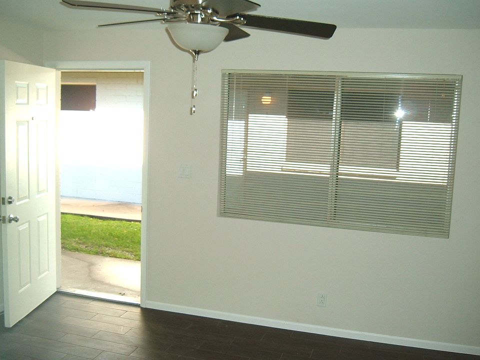 2nd image of 409 S Westfall Ave APT 2