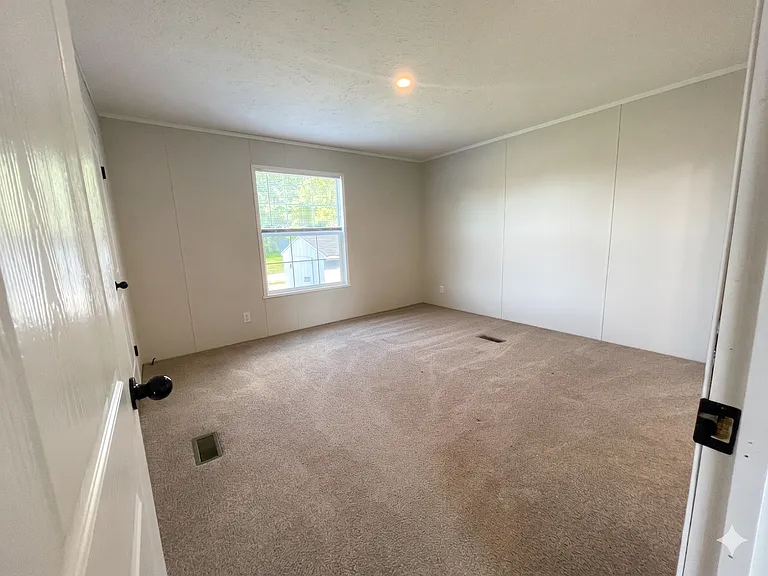 73 Ashley Cir #22 — Photo 9