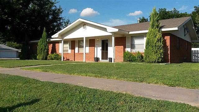 1st image of 3015 Catalina Dr