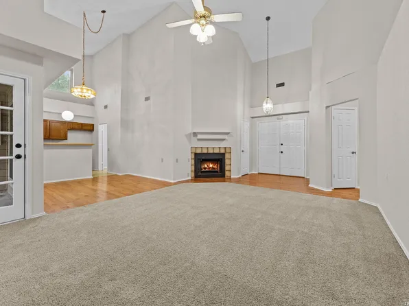 3757 HUNTERS GLN, Schertz, TX 78108