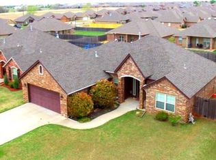 1801 NE 31st St, Moore, OK 73160