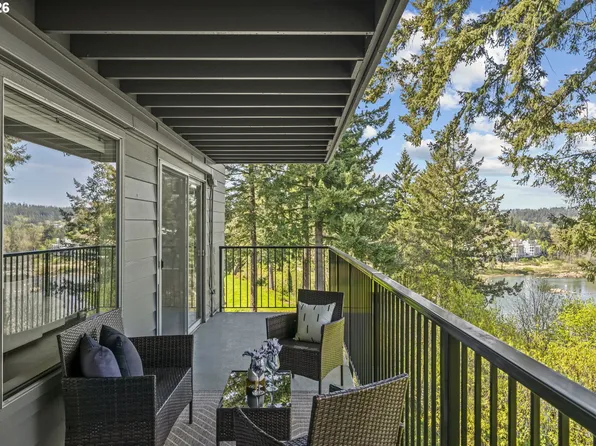 200 Burnham Rd Unit 311, Lake Oswego, OR 97034