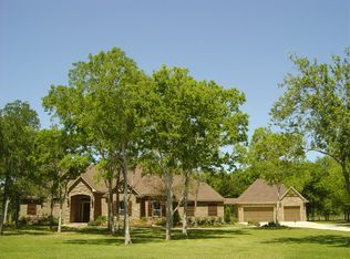 2918 Oakwood Shores Dr, Angleton, TX 77515