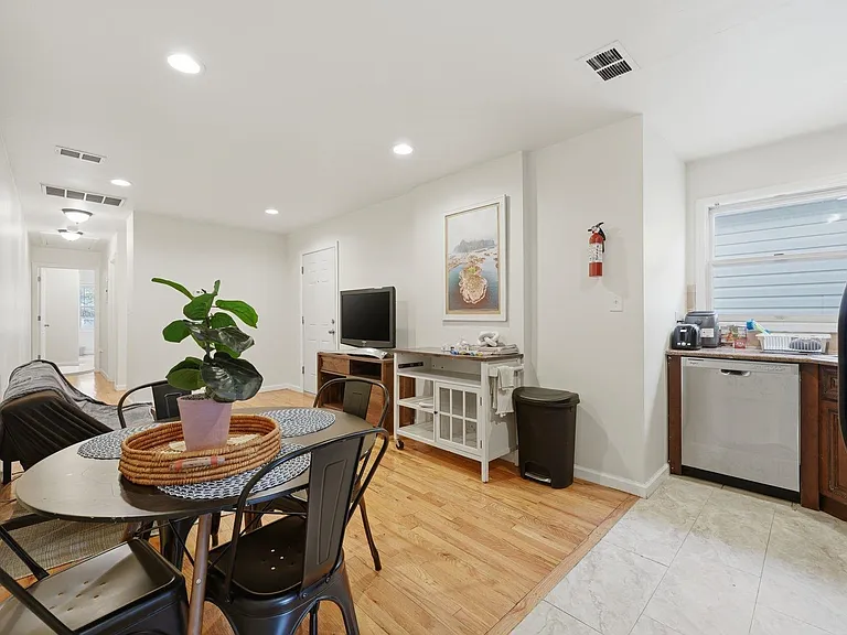 499 Ocean Ave #2 — Photo 6