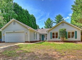 2701 Briar Ridge Dr, Charlotte, NC 28270