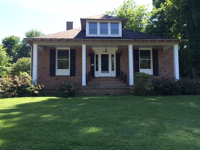 1st image of 410 Hopkinsville St