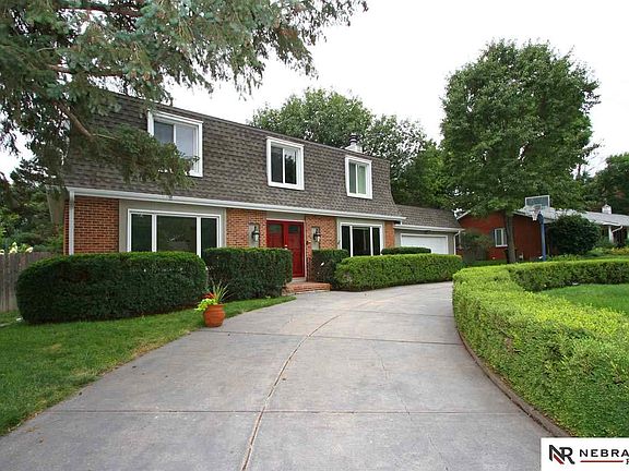 2nd image of 6601 Everett St