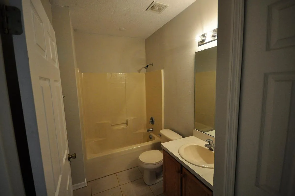 3 bed, 1467 sqft, $1,650 — Photo 4