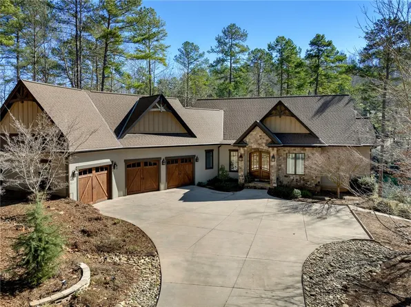 800 Mirror Lake Ct, Salem, SC 29676