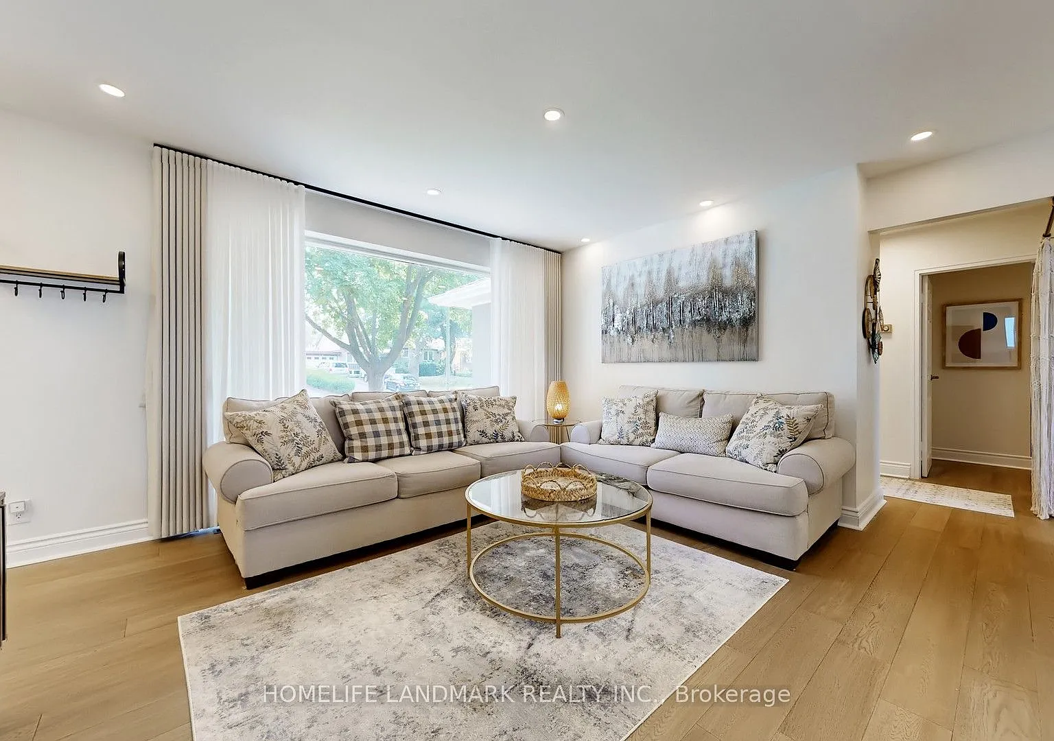 5 bed, $4,490 — Photo 2