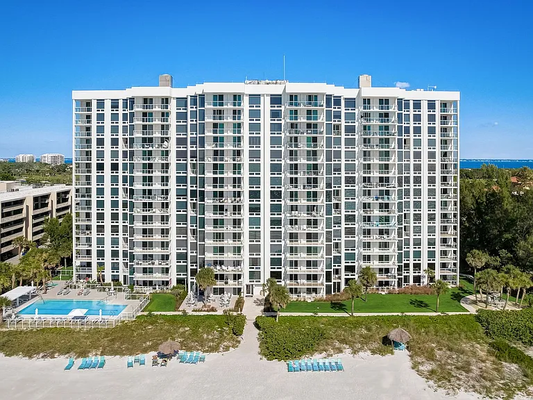 2425 Gulf Of Mexico Dr #14B — Photo 36