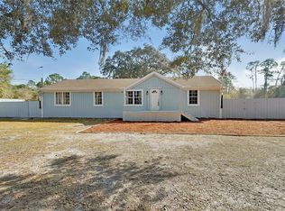 2525 Vista Park Dr, Deland, FL 32724