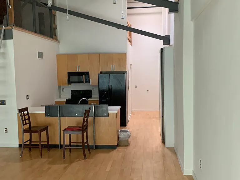1001 E 17th St #201 — Photo 5