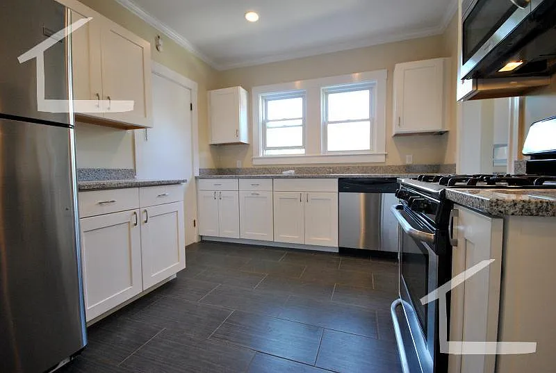 2 bed, 1100 sqft, $3,000 — Photo 4