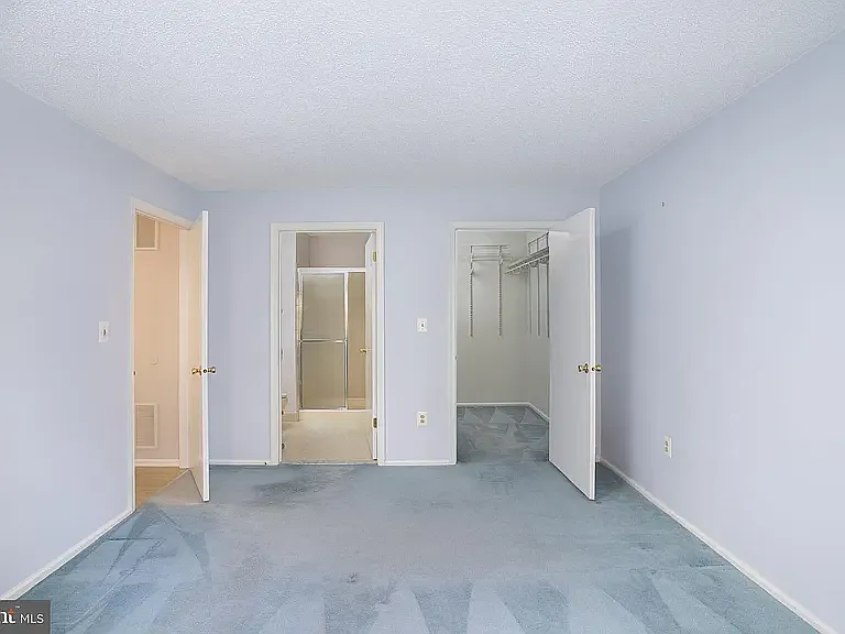 34 Chambord Ct — Photo 9