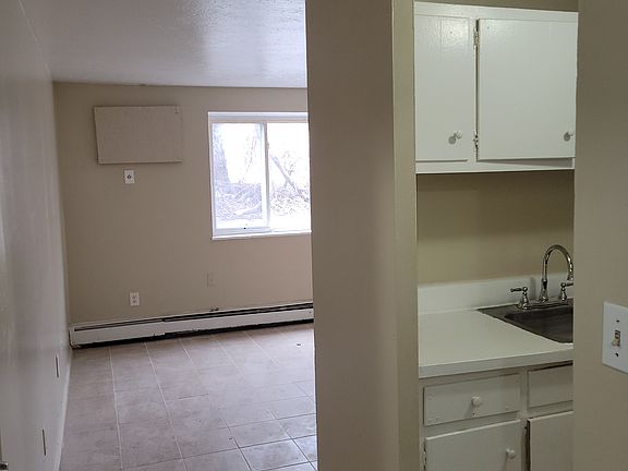 4th image of 14835 Euclid Ave #104