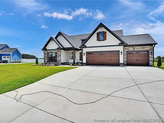 2nd image of 5820 Dottie Cir