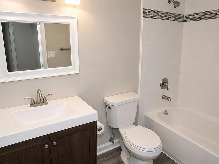 2120 NE 41st St #D — Photo 11