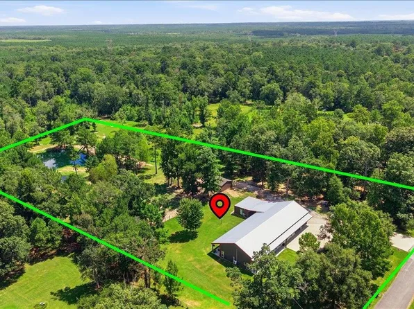 5754 Oakwood Dr, Kountze, TX 77625