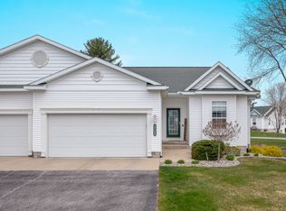 2544 E Turning Leaf Way, Fruitport, MI