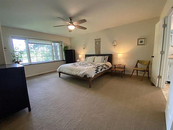 4th image of 2146 Woodhaven Ct