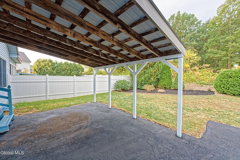 3rd image of 17 Columbia Avenue